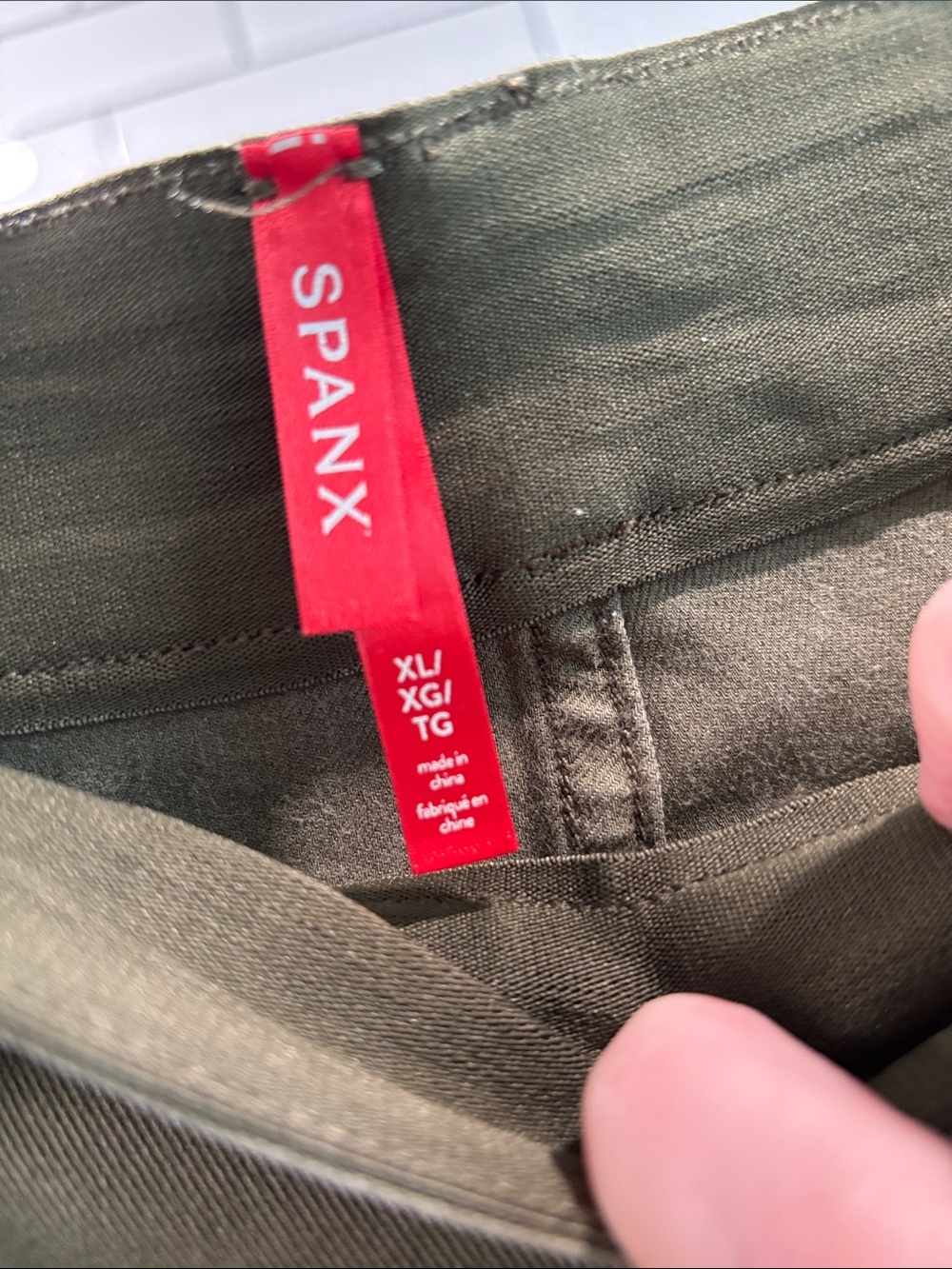 SPANX Army/Olive Green Twill Shorts, XL - Picture 2 of 3